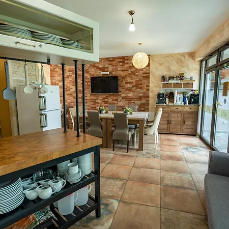 Club Stefvall Guest house *