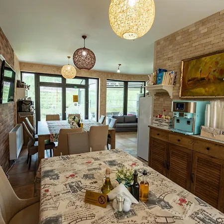 Club Stefvall Guest house *